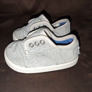 Toms baby shoe